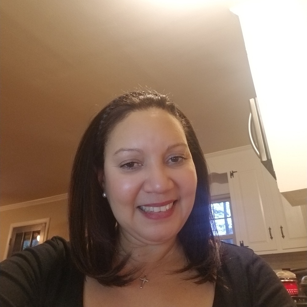 Meet your Posher, Yanilda